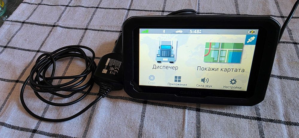 Навигация за камион Garmin Dezl 580 5 инча най новите карти за цяла Европа и Турция пълен комплект работи с Фротком Frotcom