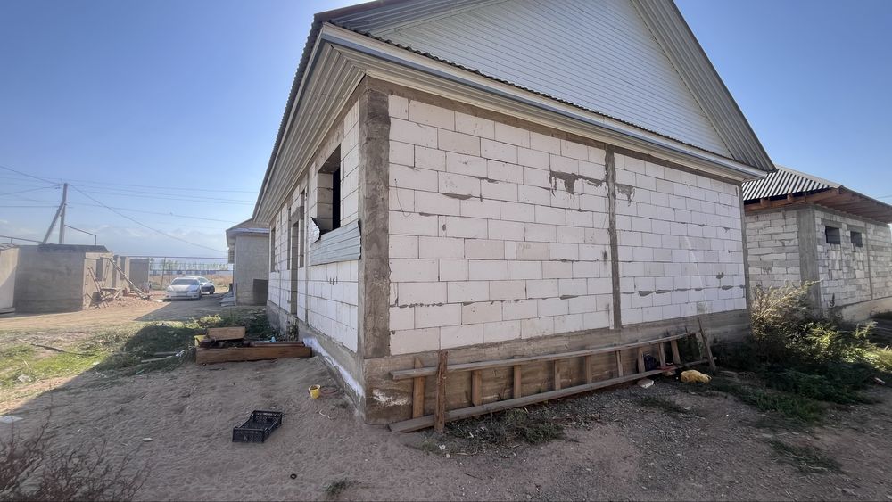 Продам  дом в черновой отделке