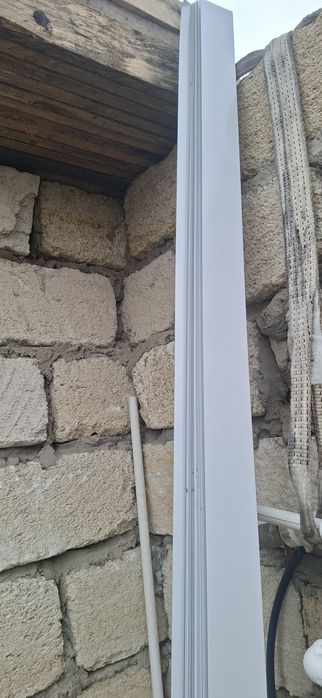 Продам уголок для облицовки Советской металл хороший.