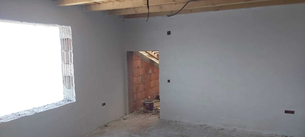 Tencuieli mecanizate si lucrari de rigips