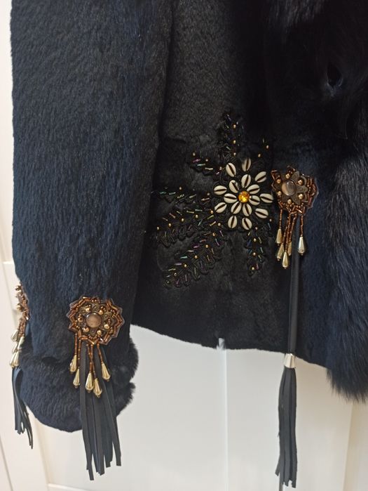 Продам шубку. Размер 42-46.