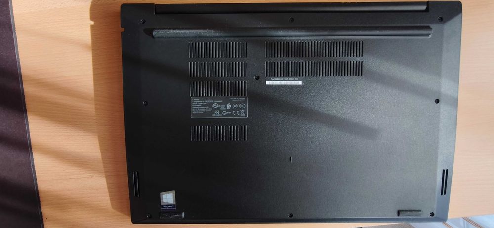 Lenovo ThinkPad Edge E590 i5-8265U/16GB DDR4/256NVMe/15.6FHD