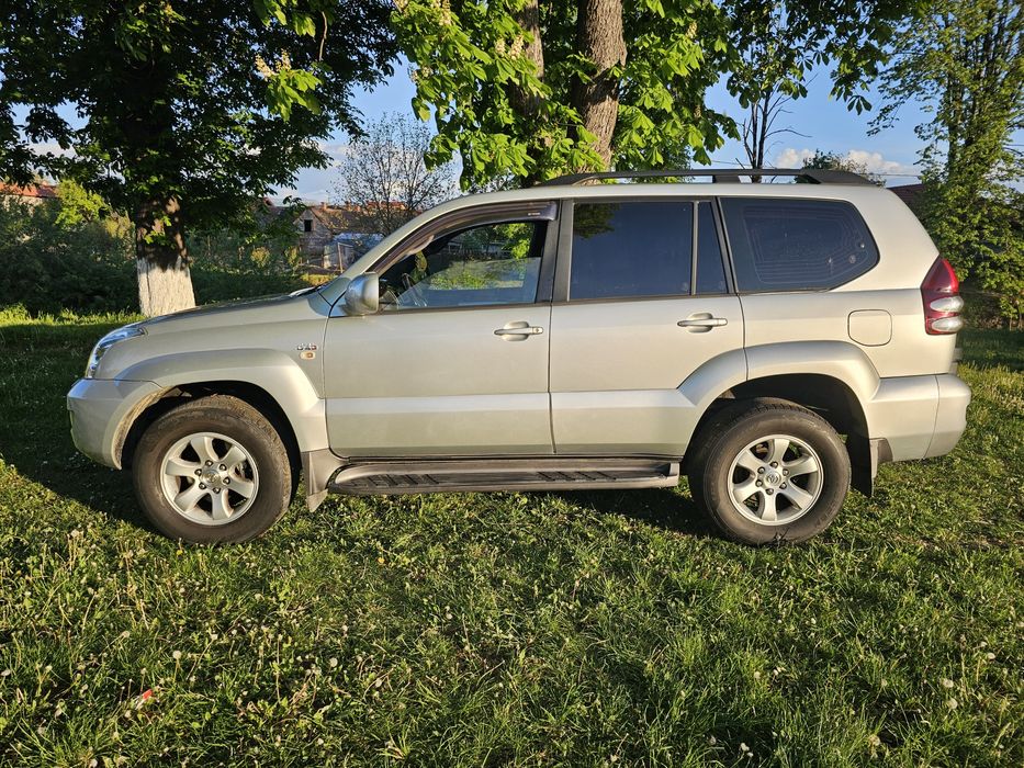 Toyota Land Cruiser! Autoutilitara N1!