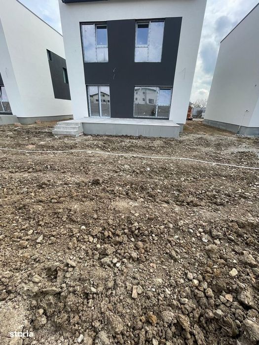 Casă | 5 camere | Încălzire în pardoseală | 116 mp utili | Curte 310mp