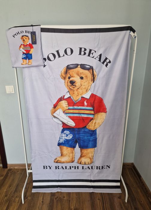 Страхотна плажна хавлия 
POLO RALPHLAUREN
,голям размер 180см х 90см 
нова с етикет 

Най-висок клас материя и

изработка

Всеки един продукт идва в п
