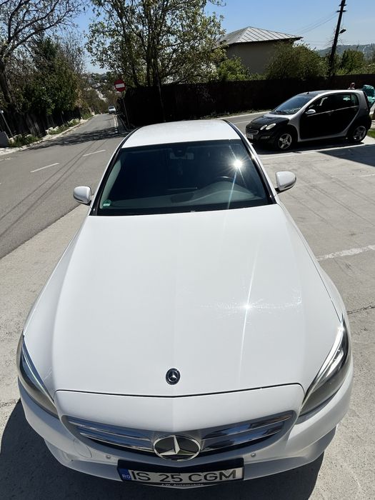 Vand mercedes C class Avantgarde- Primul proprietar