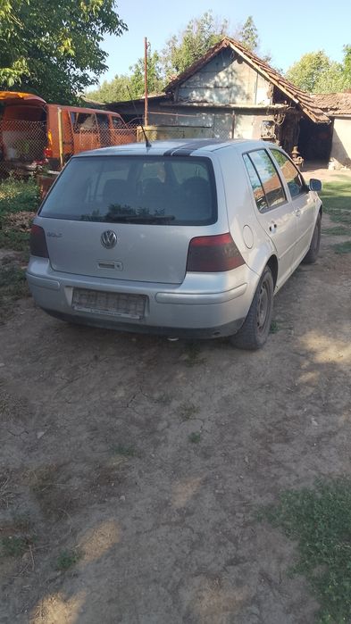 Голф 4 1,8 125к.с. на части