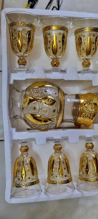 Набор графин и 6 бокалов.Новый.350000