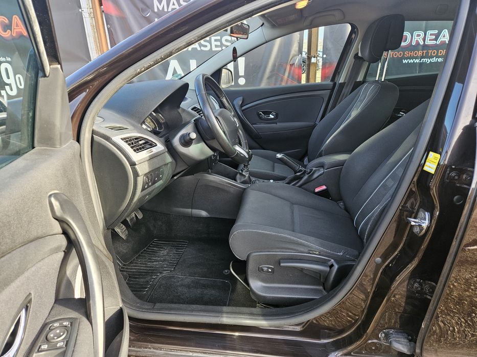 Renault Megane III 1.6 dci 130cp/Keyless/Daylight Led/Credit/Istoric