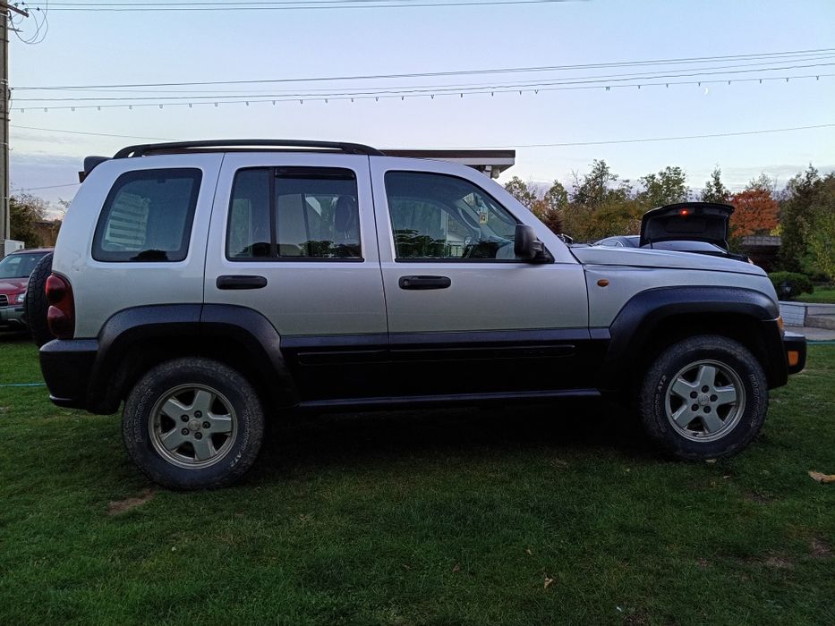 JEEP Cherokee 2006 — imagine 3