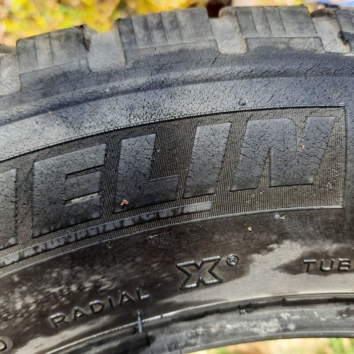 Шины.  мишлен.  235,60,18