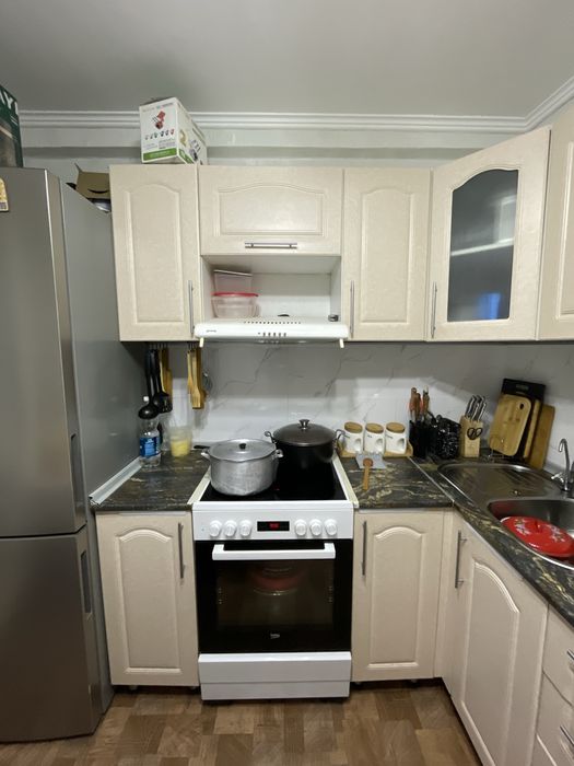 Продаю Кухонный гарнитур