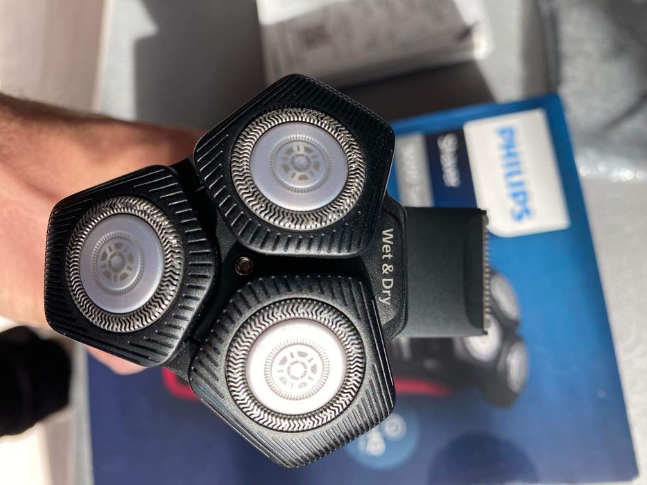НОВА! Самобръсначка Philips 5000