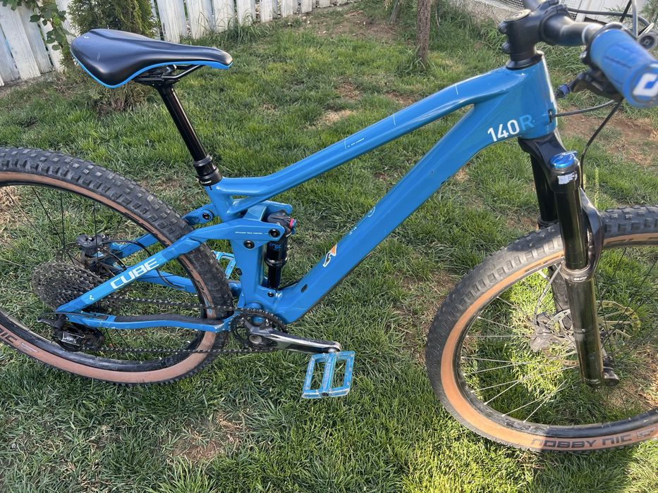 Bicicleta full suspension enduro cube stereo 140 race conditie buna