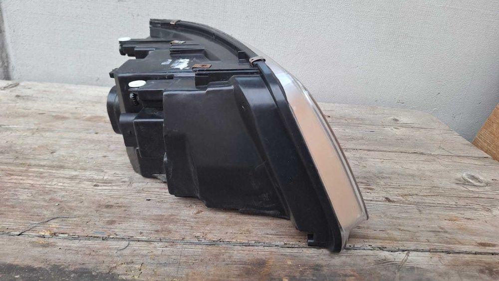 Volkswagen Transporter T5 | far stanga | 2005***