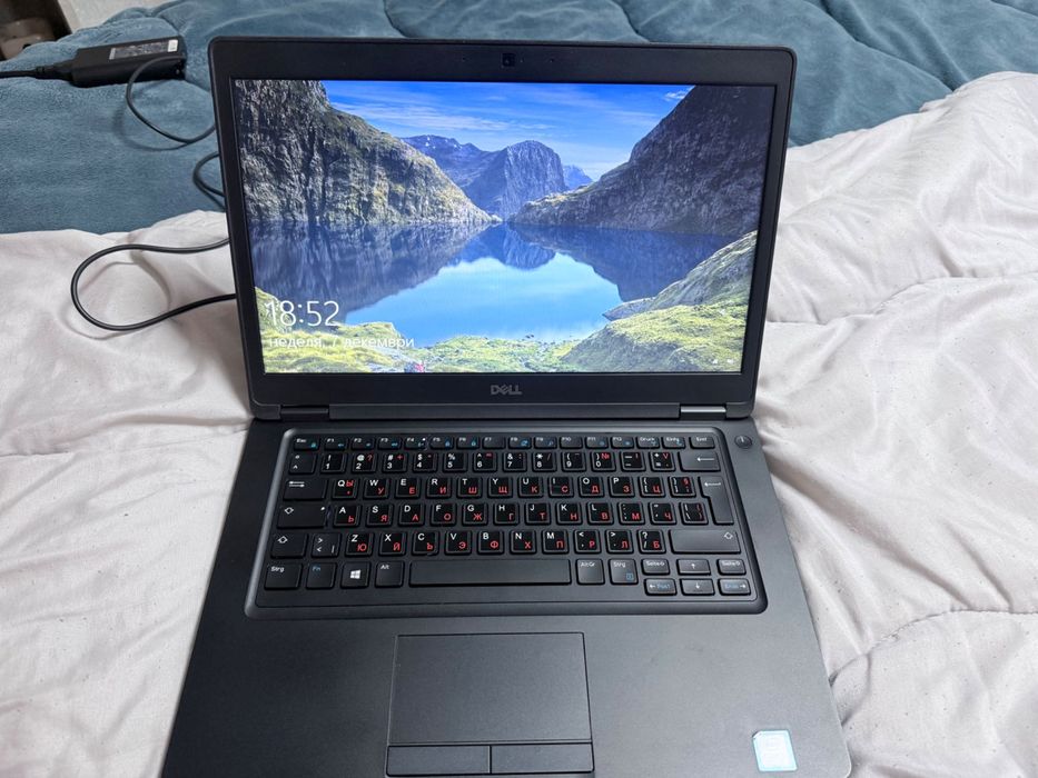 Като нов!Лаптоп Dell 5490