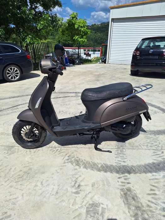Продава се скутер 50 кубика