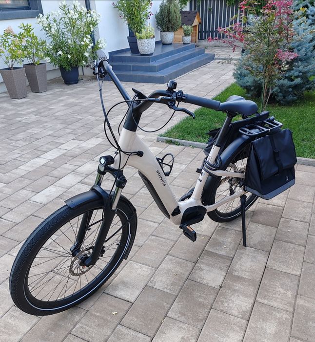 Bicicleta Electrica Trekking Specialized Turbo Como 3.0 2025 Crem perlat, unisex, L
