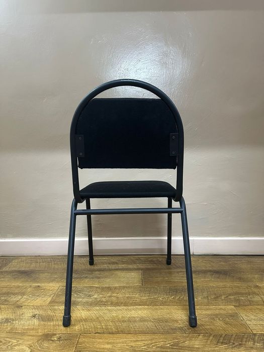 Стул.  офисный черный