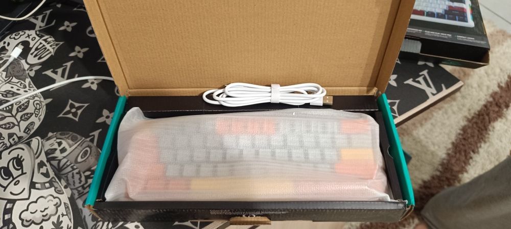 Механическая клавиатура Leaven k610