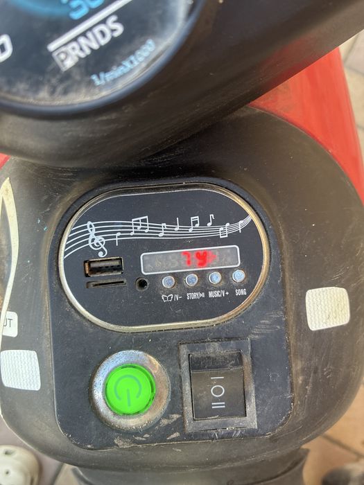 Vand motocicleta electrica pentru copii