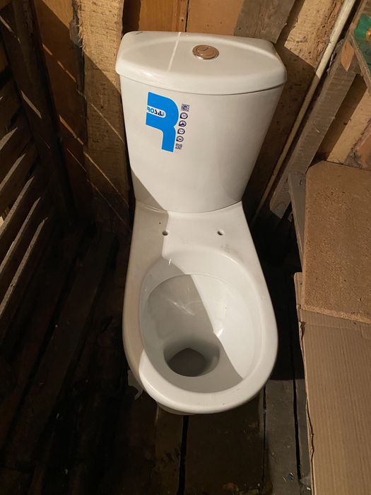 Продам унитаз