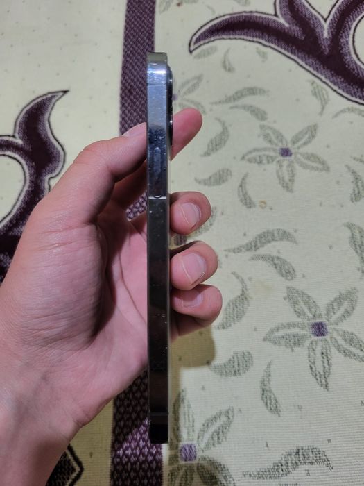 Продам iPhone 12 Pro