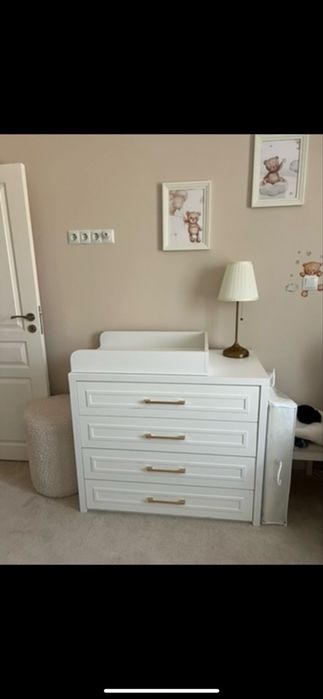 Продава 3-стаен апартамент