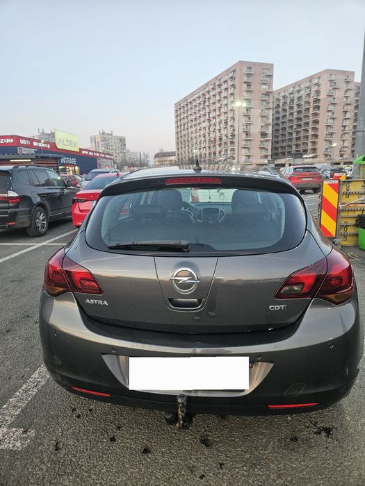 OPEL Astra 2011 — imagine 11