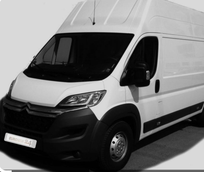 Превоз с бус и хамалски услуги .