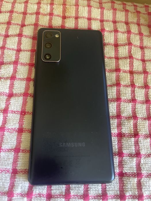 Samsung S20 FE 6GB ram 128 rom