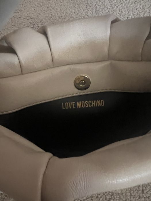 Малка дамска чанта Love Moschino