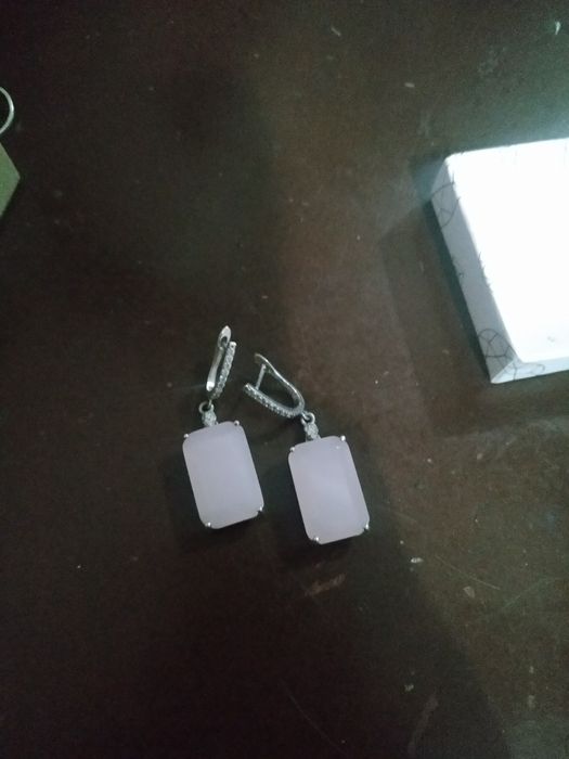 Kiyimlar oyoq kiyimlar