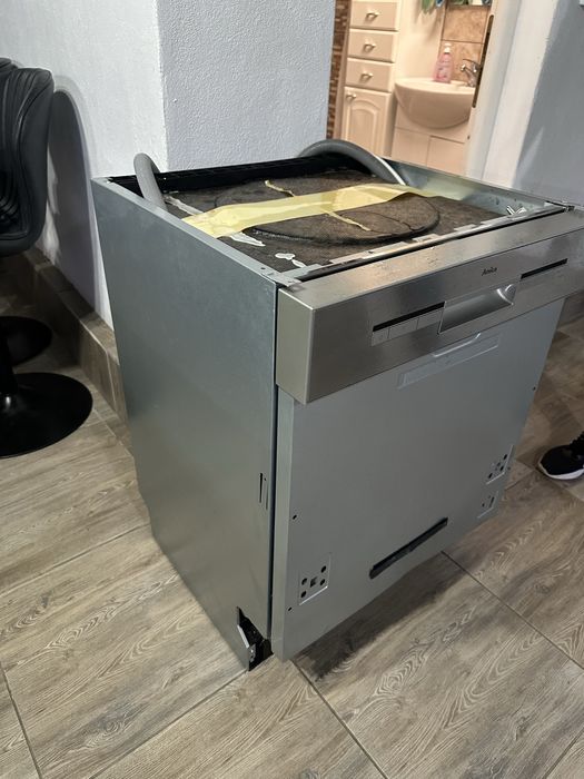 Vând Mașină de spălat vase AMICA