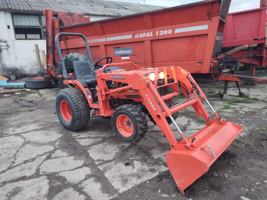 Tractor KUBOTA   B7610