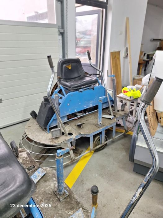 Vând șlefuitor de beton