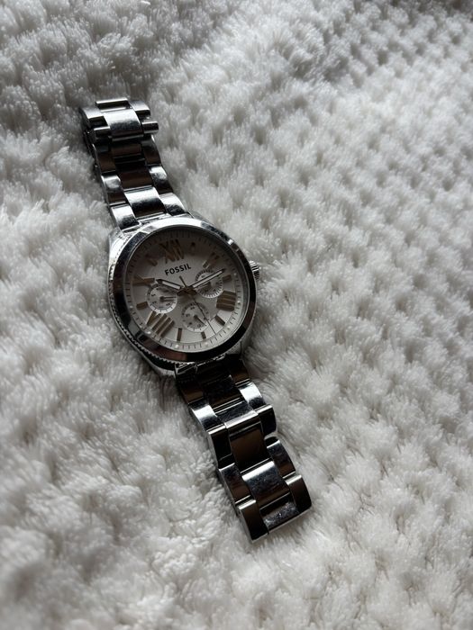 часовник fossil