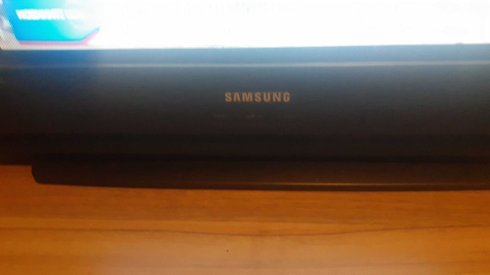 Телевизор Samsung  за 28