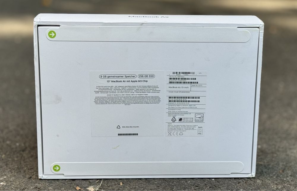 НОВ!!! Лаптоп Apple MacBook Air 13”, 8-ядрен процесор с чип М3,8/256GB