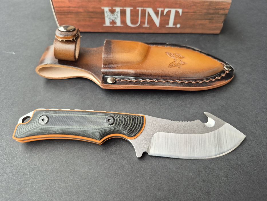 Нож Benchmade 15018 Hunt Saddle Mountain Skinner с кожена кания