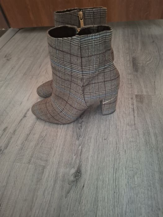 Боти на Тамарис . Номер 37