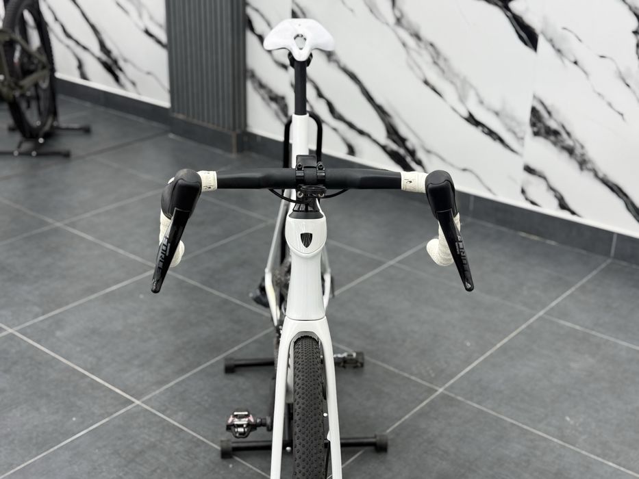 Trek Domane SL 5 56 размер 2x12 Sram Force AXS
