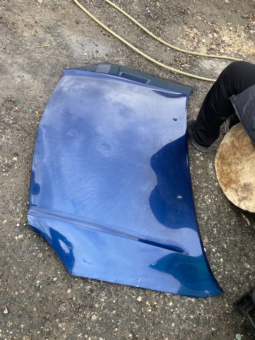 Предни капаци за Toyota Avensis T25 2003- 2008г