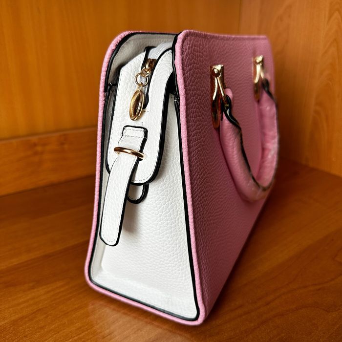 Женская сумка розовая