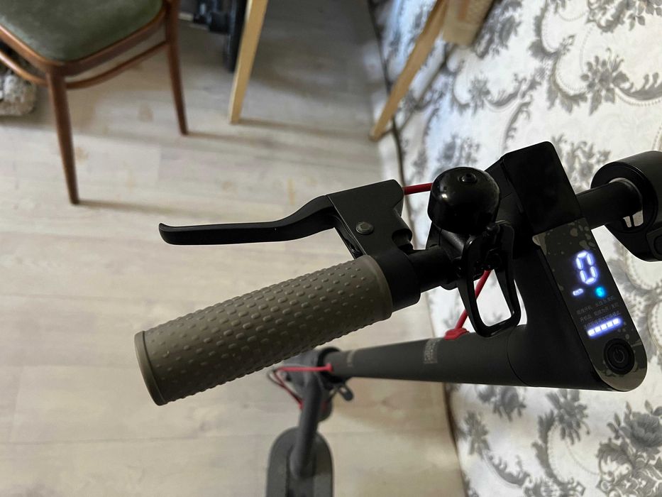 Самокат новый продаю.