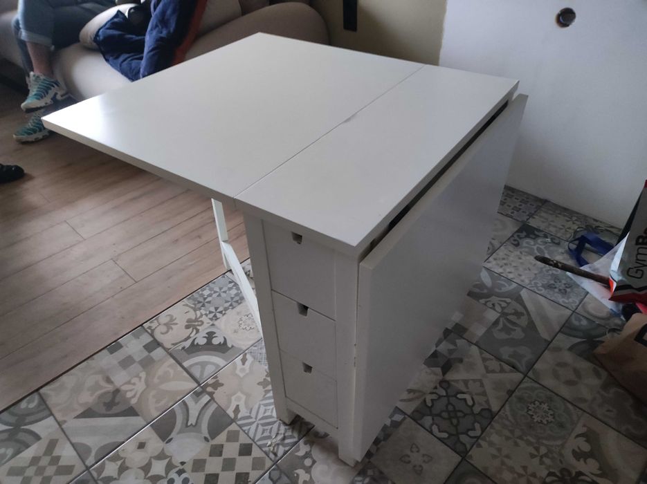 Разтегателна маса ИКЕА