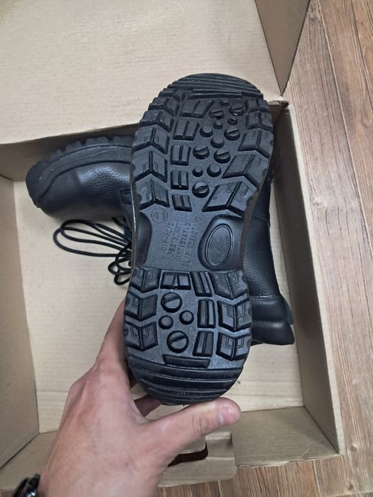 Продам берцы 41 р