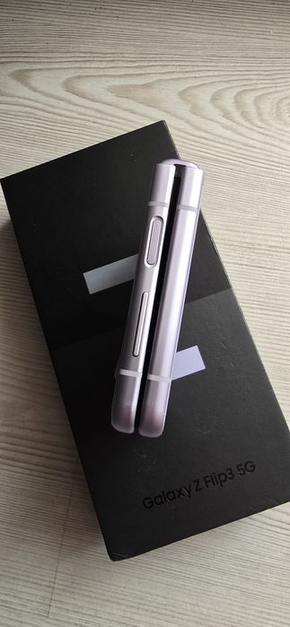 Display Defect Samsung Z Flip 3 Lot