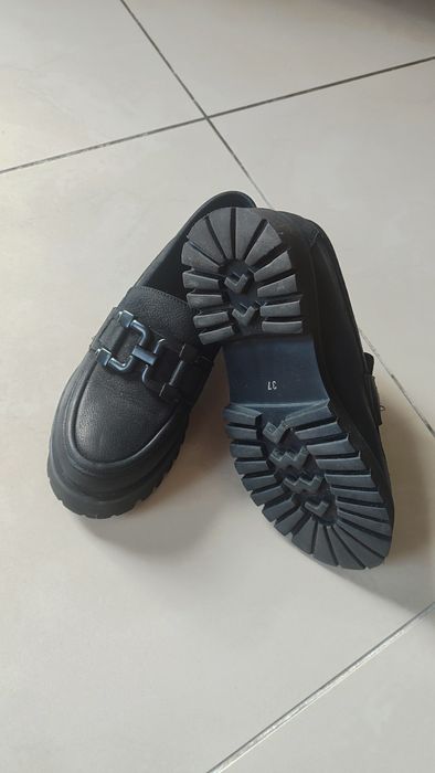 Продавам дамски мокасини