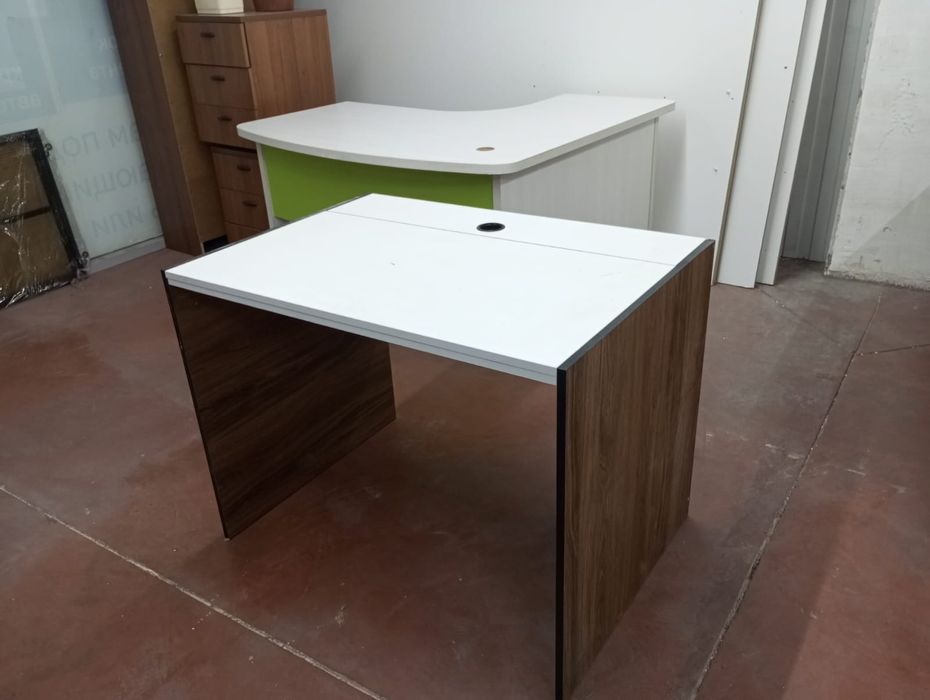 Продам офисный стол